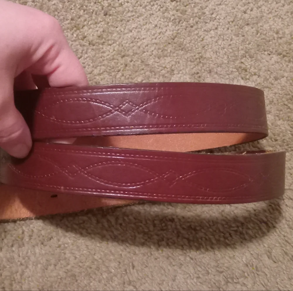 Men's Vintage Leather Brown belt size 40 Brass Buckle